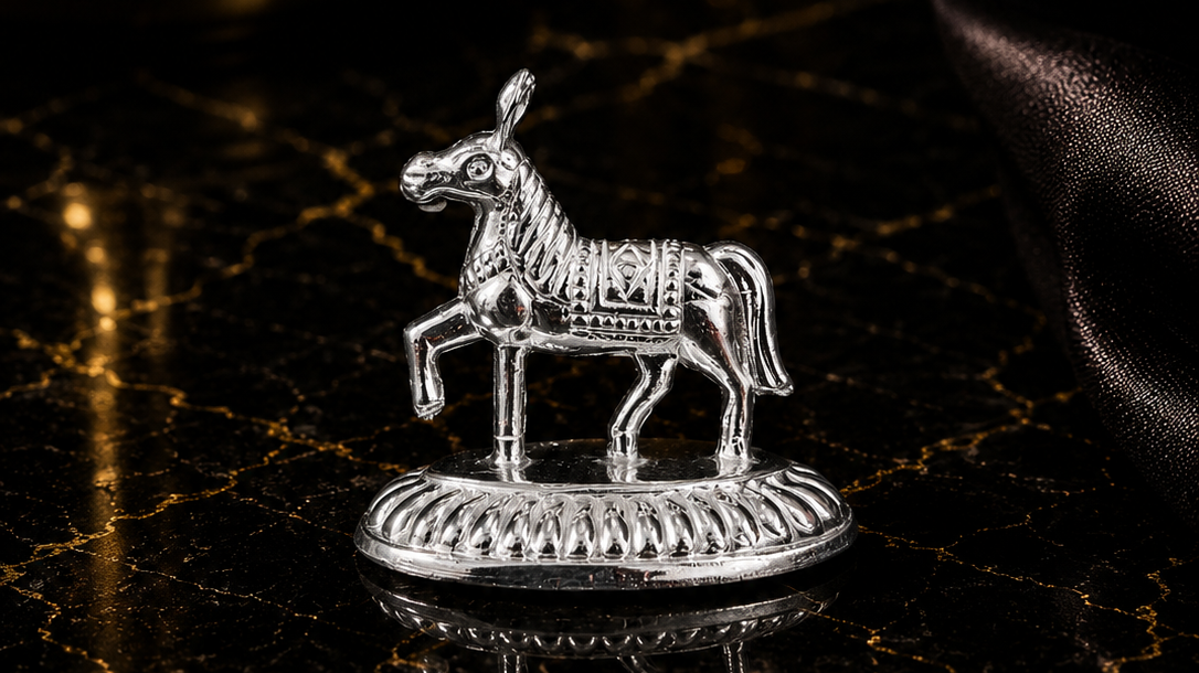 silver cow canva